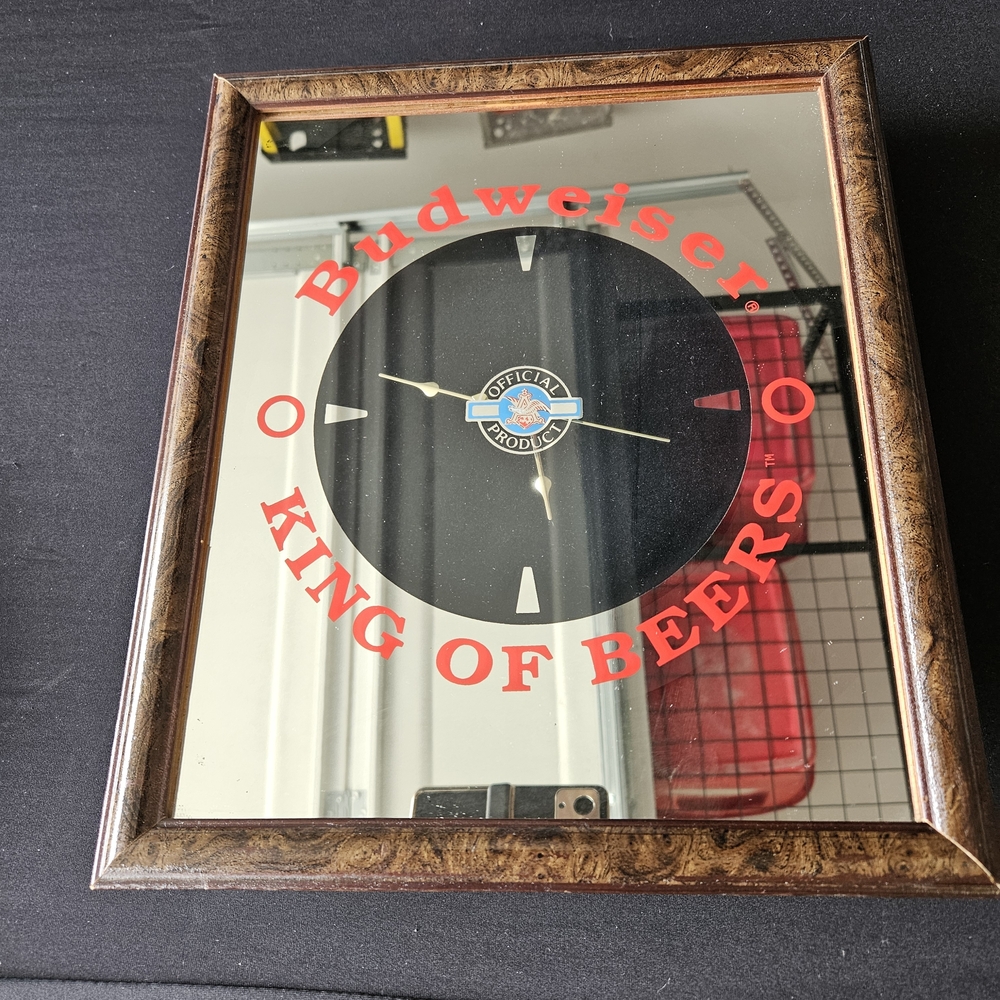 Vintage Budweiser Wall Clock with Brown Frame 12"x 14"